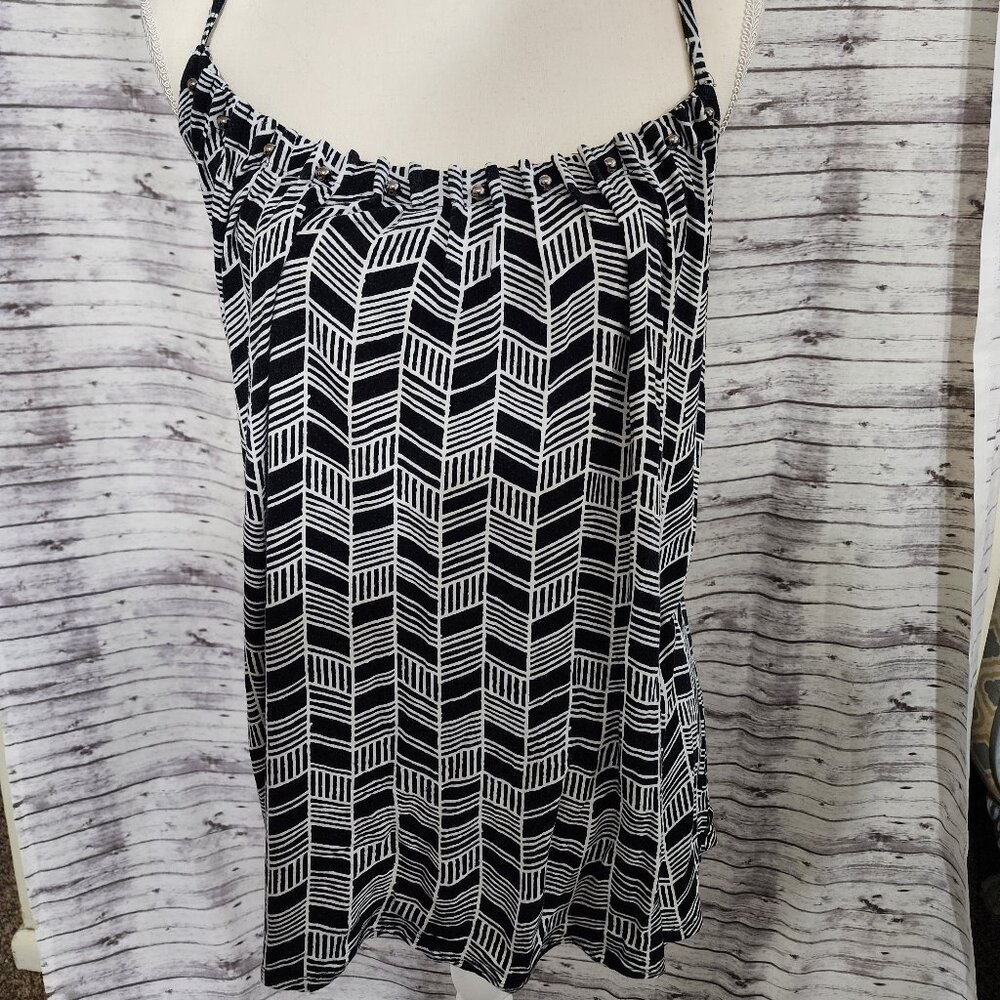 Elevate Your Wardrobe with this Chic Lane Bryant Cami Top – Size 18/20